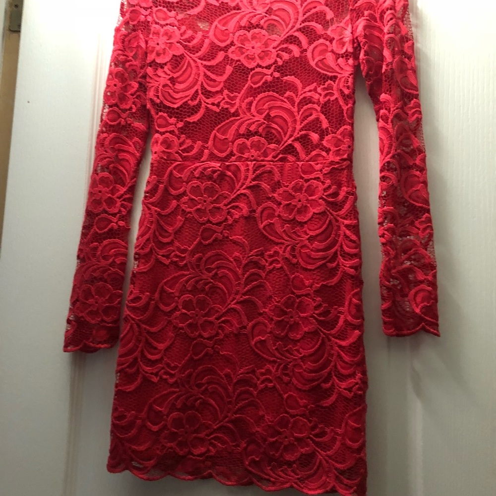 Dress - Picture 3 of 4